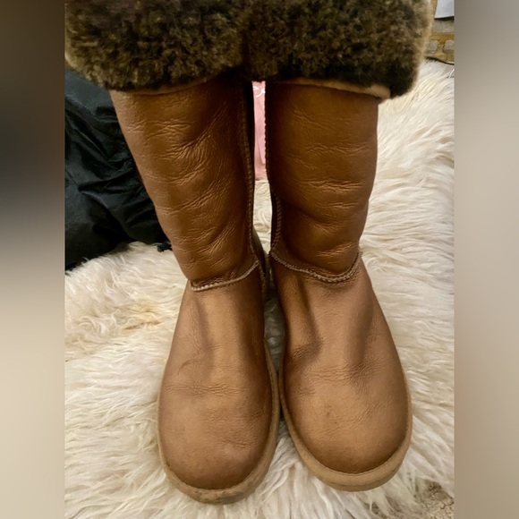 UGG Tall metallic brown boots - Picture 4 of 5